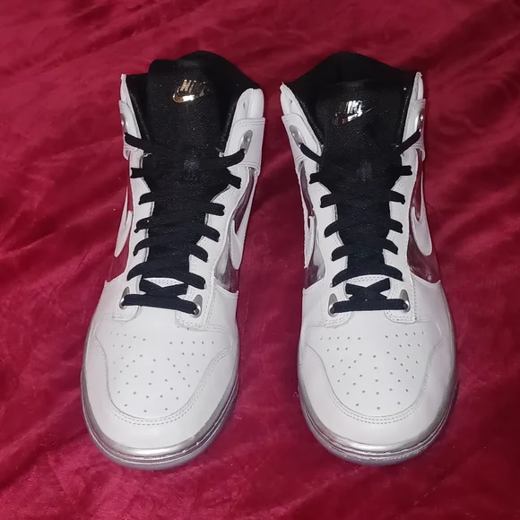 Nike Dunk High SE Streetwear/Lifestyle Shoes Size 9.5 Men/11 Women - Picture 3 of 10